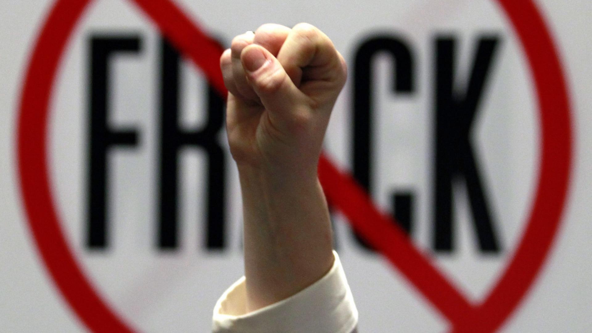 ban-fracking-michigan-2.jpg